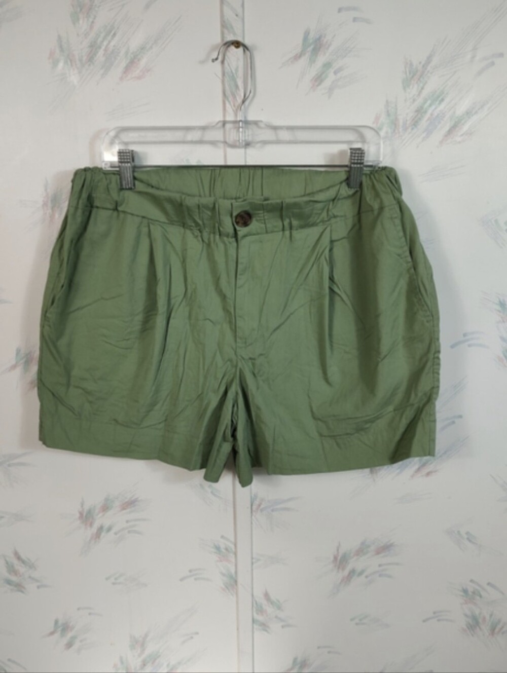 A New Day Green High Waisted Shorts M